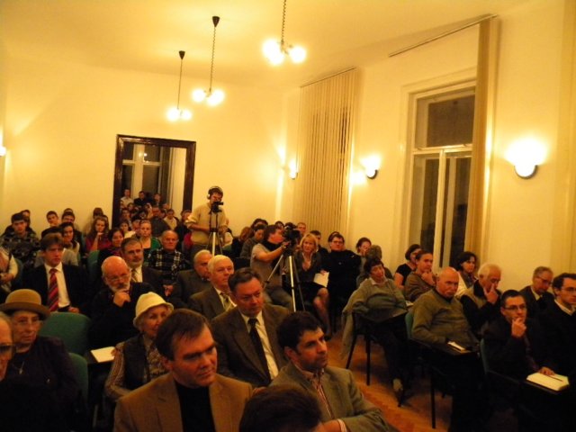 oktber287.jpg